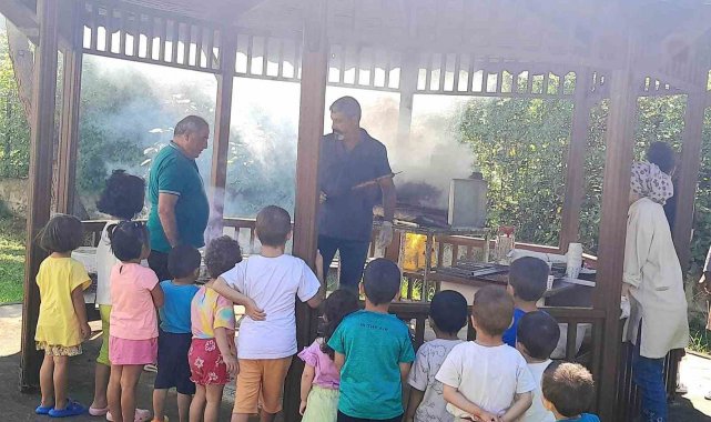 Sevgi evlerinde ki çocuklara mangal