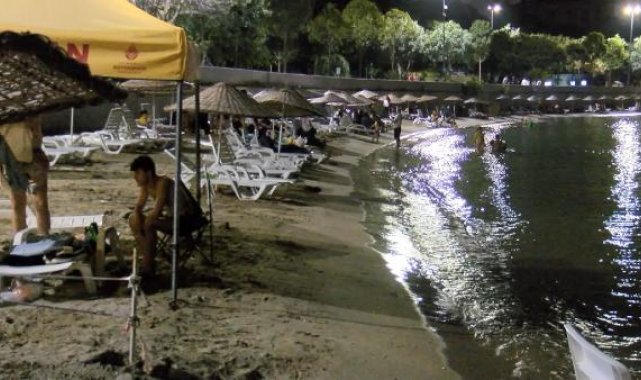 Sıcaklardan bunalan vatandaşlar sahillere akın etti