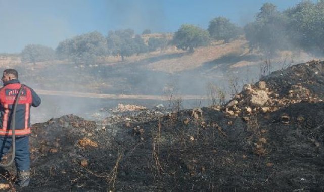 Siirt'te çıkan örtü yangını söndürüldü