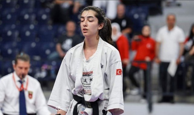 Sinoplu sporcu dünya 3'üncüsü oldu