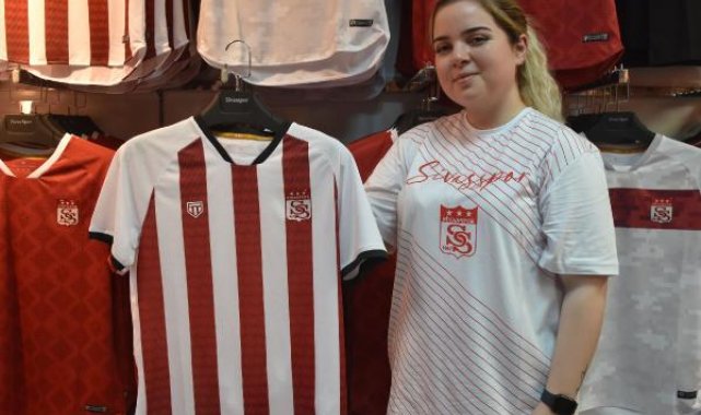 Sivasspor yeni sezon formalarını tanıttı