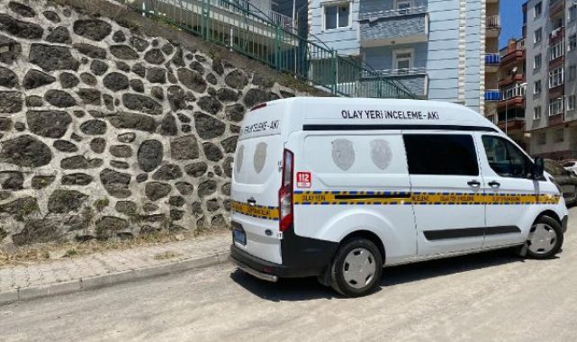 Sokakta yürürken tabancayla başından vuruldu