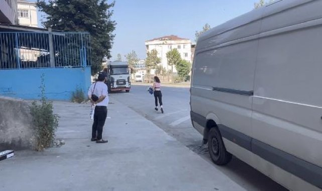 Sultangazi'de "Yol kenarında soyunan kadın kazaya neden oldu" iddiası