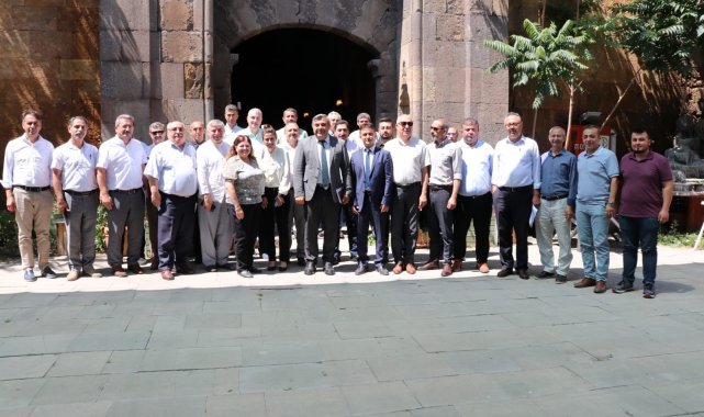 Sünnetçi'den ilçe müdürlerine LGS tebriği