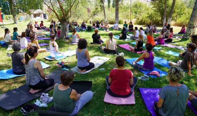 Tabiat içinde yoga ve sağlıklı beslenme kampı
