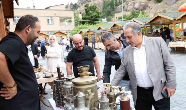 Talas Antika Pazarı ayda iki gün