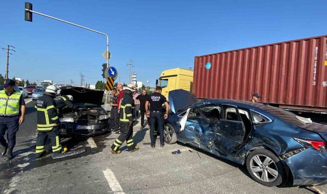 Tekirdağ'da 4 araçlı zincirleme kaza: 3'ü İtalyan 4 yaralı