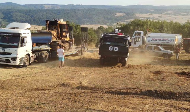 Tekirdağ'da orman yangınına müdahale sürüyor: 5 helikopter 2 yangın söndürme uçağı 3 toma olay yerinde