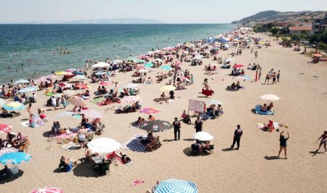 Tekirdağ'daki plajlar bayramın son gününde de doldu