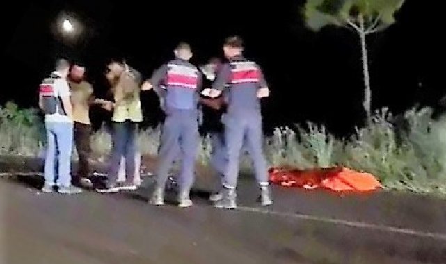 Tıra arkadan otomobiliyle çarpan belediye personeli hayatını kaybetti