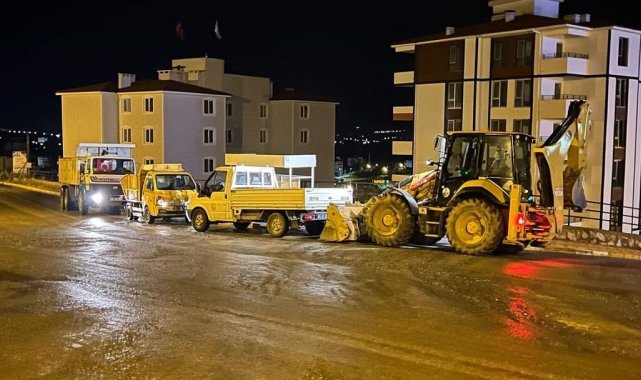Tokat'ta yoğun sağanak belediye ekiplerini harekete geçirdi