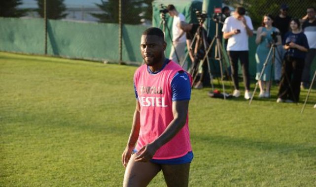 Trabzonspor'da Denswil idmanda, ağrı hisseden Fernandez katılmadı