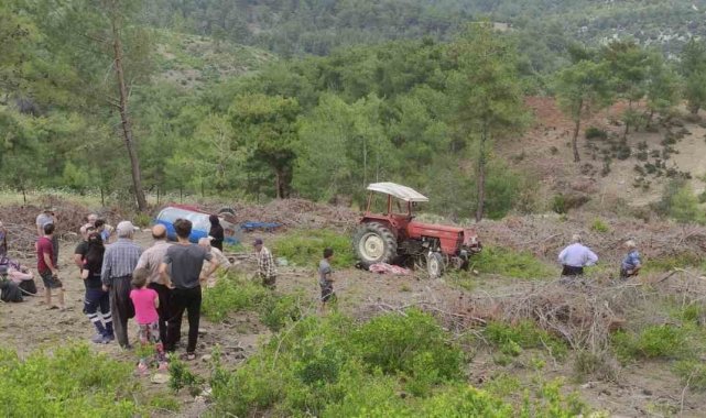 Traktör devrildi, sürücü hayatını kaybetti