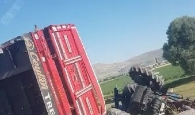 Traktör ile tır çarpıştı: 2 Yaralı