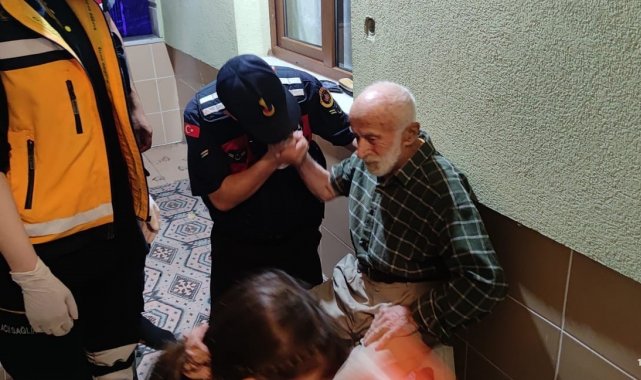 Türkeli'de mantar toplamak için gittiği ormanda kaybolan yaşlı adam bulundu