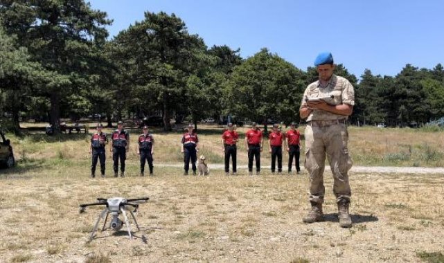 Uludağ'da piknikçiler, dron ve iz takip köpeği 'Makbuz' ile denetleniyor