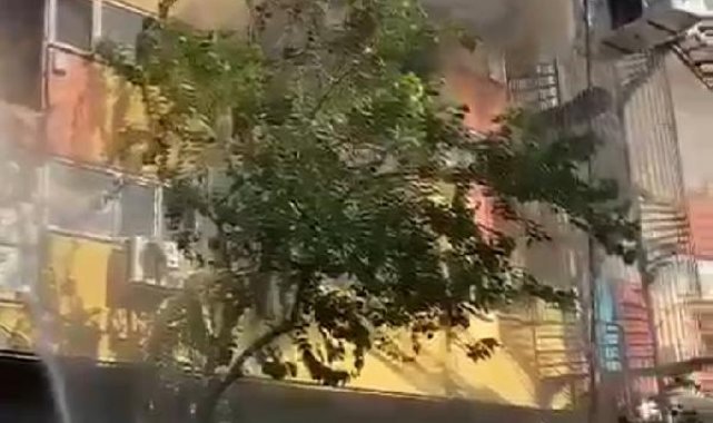 Ümraniye'de iş yerinde yangın - 1