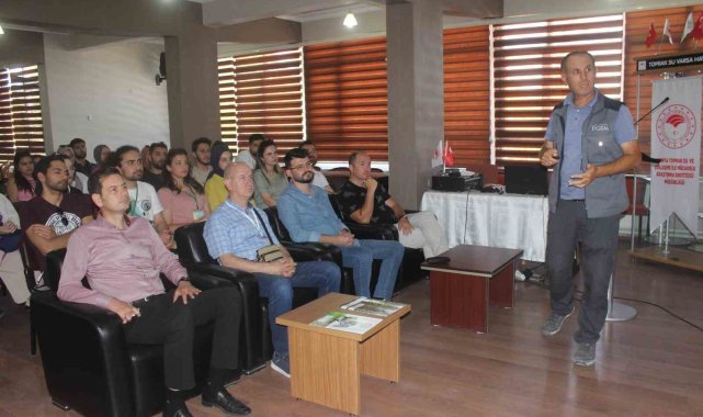 Üniversite öğrencileri Konya'da erozyon çalışmaları hakkında bilgilendirildi