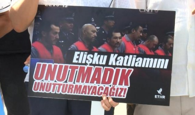 Uygur Türkleri 8. yıl dönümünde Elişku katliamını protesto etti