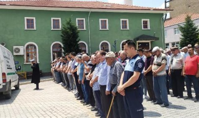 Üzerine televizyon düşen 2,5 yaşındaki Ali Mert, 50 günlük yaşam savaşını kaybetti
