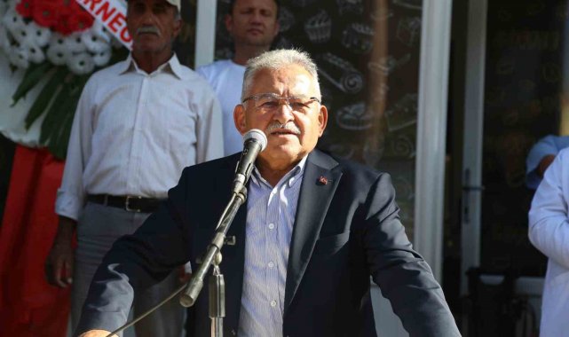 Vali Çiçek Ve Başkan Büyükkılıç, Sarkafe Pastanesi Ve Kitap Kafe'nin açılışını yaptı