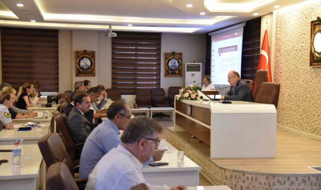 Vali Karadeniz başkanlığında Kadına Yönelik Şiddetle Mücadele Toplantısı yapıldı