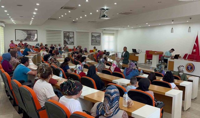 Vali Sonel: "Kapımız sizlere her zaman açık"