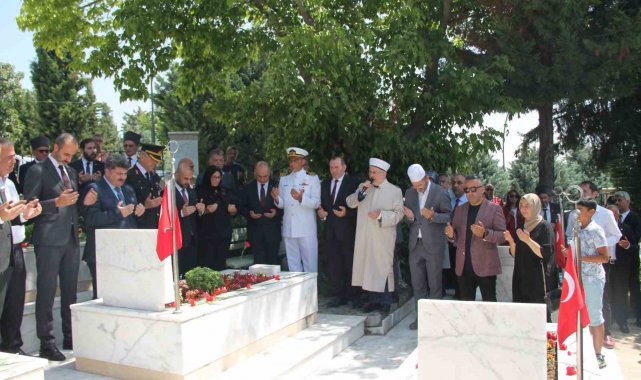 Yalova Şehitliği'nde anma programı