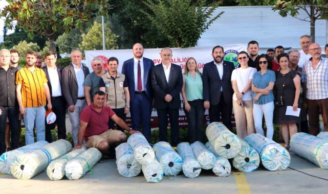 Yalova'da sebze üreticilerine 20 ton sera örtüsü dağıtıldı