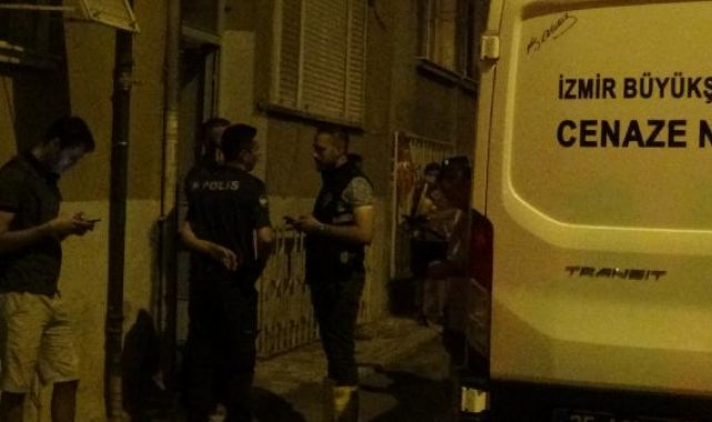 Yangında evde mahsur kalan adam yanarak öldü