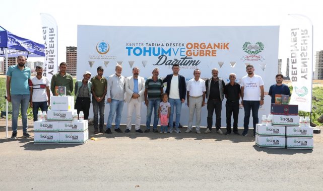 Yenişehir Belediyesi'nden üreticilere organik gübre ve tohum desteği