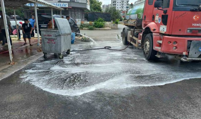 Yenişehir'de sokaklar tek tek temizleniyor