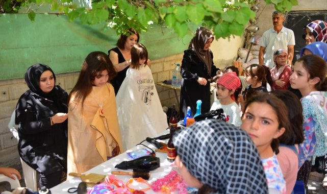 Yeşilyurt'ta 'iyilik makası' projesiyle çocukların yüzü gülüyor