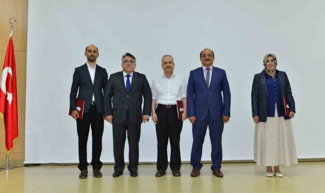 ZBEÜ'de '15 Temmuz'u Doğuran Düşünsel Arka Plan' konulu konferans