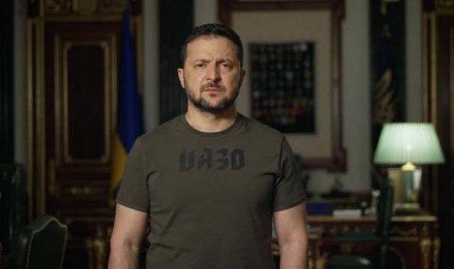 Zelenski: Ruslar, Zaporijya'da güç ünitelerinin çatısına bombaya benzer nesneler yerleştiriyor