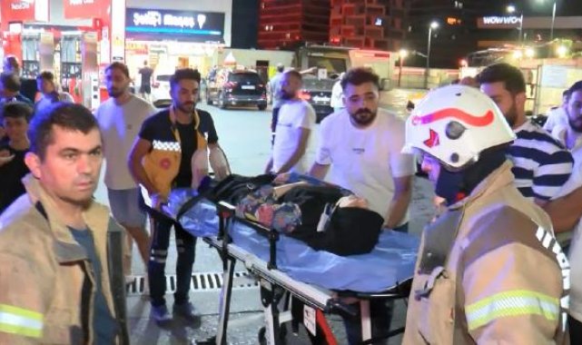 Zeytinburnu D-100 Karayolu yan yolda trafik kazası: 4 yaralı