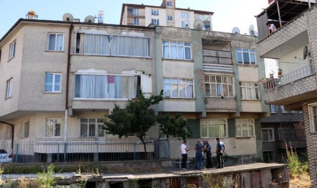 Zihinsel engelli Ömer, 3'üncü kattan düşüp öldü