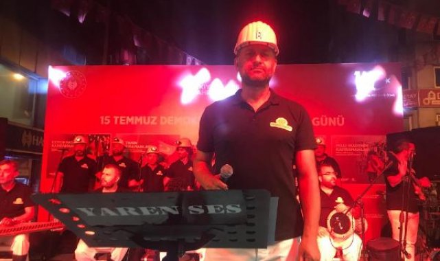 Zonguldak'ta demokrasi nöbeti tutuldu, madenci korosu konser verdi