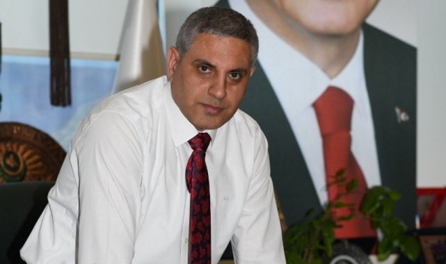'Artık yeter' diyerek Ümit Özdağ'a seslenen Kadir Canpolat: "Bölgedeki terör örgütlerine karşı neden suspus oluyorsunuz"