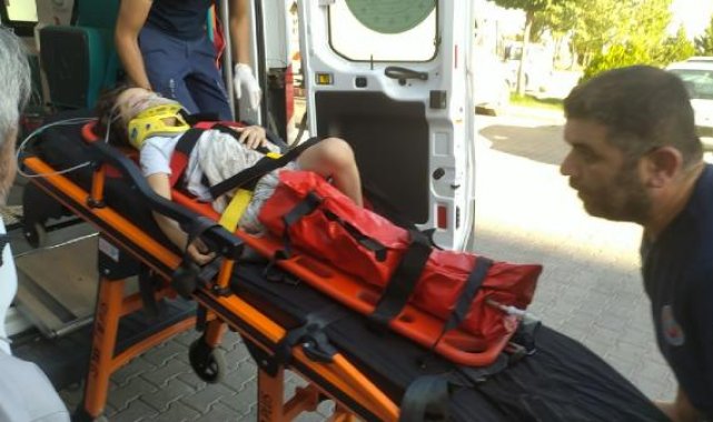 Adıyaman'da kamyonet ile otomobil çarpıştı: 4 ölü, 3 yaralı