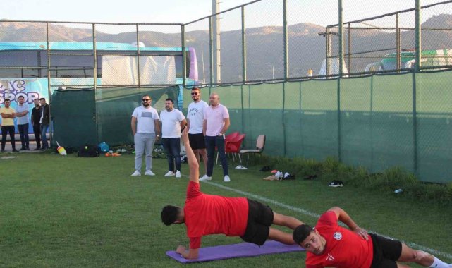 Afyonspor, yeni sezon hazırlıklarını çift idmanla sürdürdü