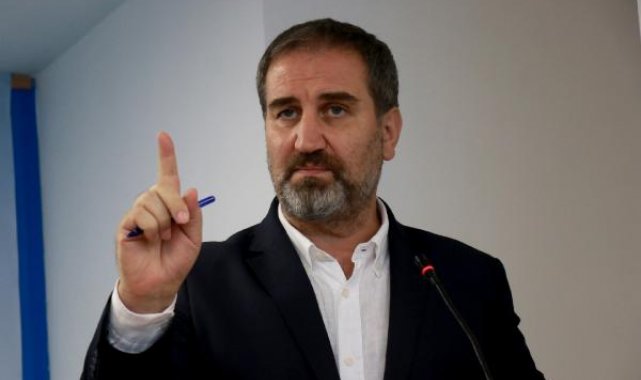 AK Parti'li Şen: İstanbul'da açılışını yaptığımız projeleri yeniden açtılar