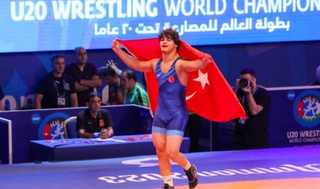 Alperen Berber, dünya şampiyonu oldu
