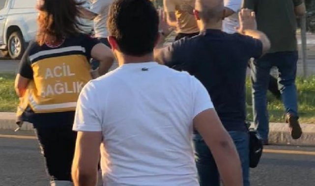 Ambulansın önünü kesip, sağlıkçılara bıçakla saldıran şüpheliler sabıkalı çıktı