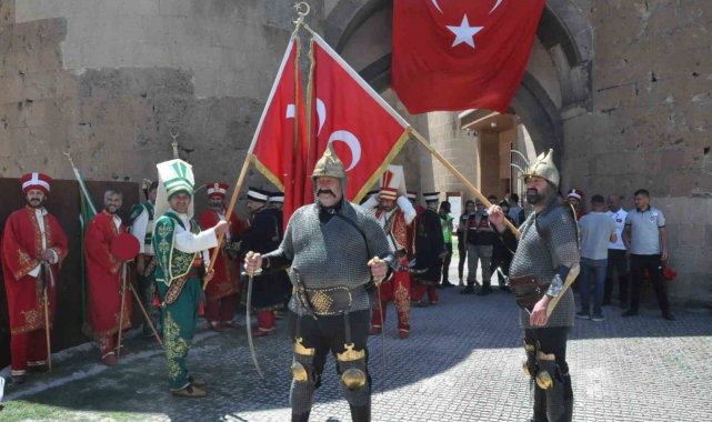 Ani'de fetih coşkusu