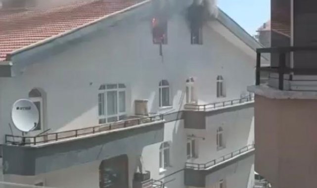 Ankara'da çatı yangını