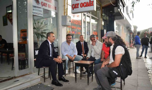 Ardahan Valisi Çiçek, esnafı ziyaret etti