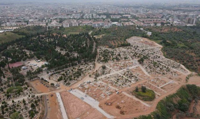 Aydın'da yerel yönetimlerin en büyük sıkıntılarından biri mezar yeri temini
