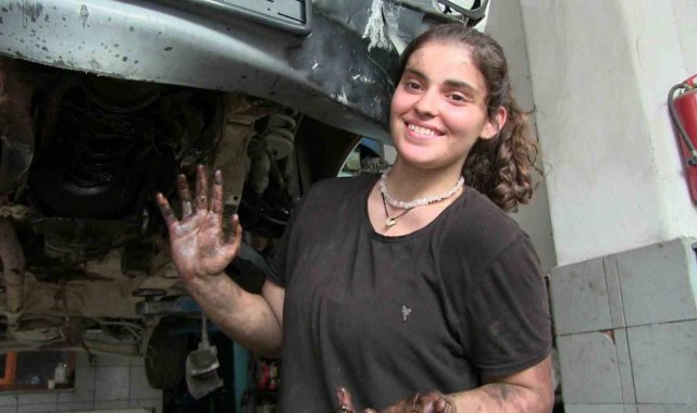 Babasının oto tamirhanesine oyun oynamak için gitti, motor ustası oldu