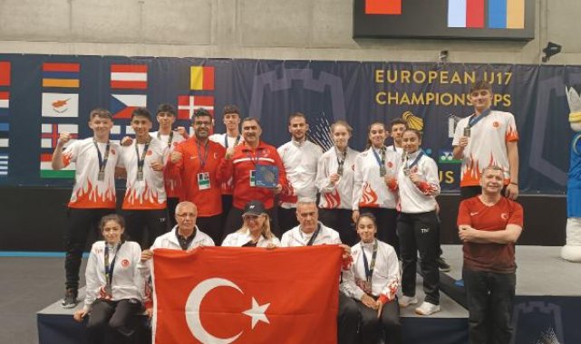 Badminton Milli Takımı Avrupa 2'ncisi oldu